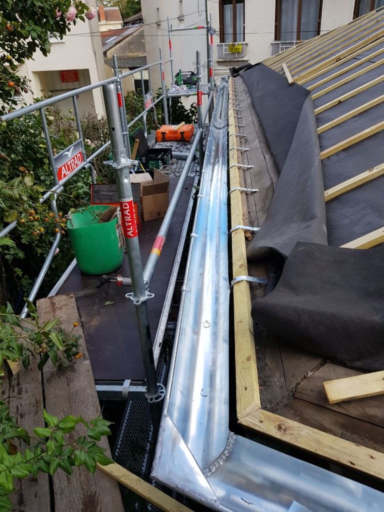 Pose de gouttières - Artisan Debosscher Pas-de-Calais